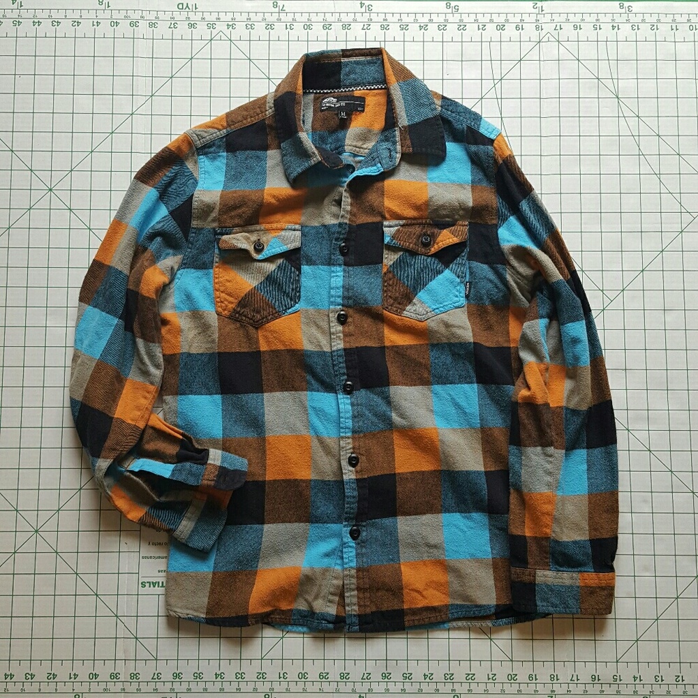 Vans plaid Button-Down 100%cotton shirt